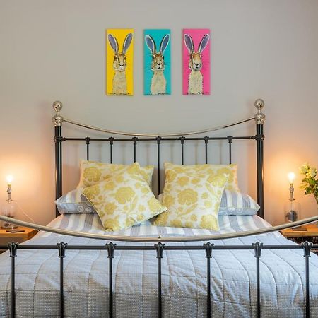 สเลดฟาร์มเลเชอร์ Bed & Breakfast Edington  ภายนอก รูปภาพ