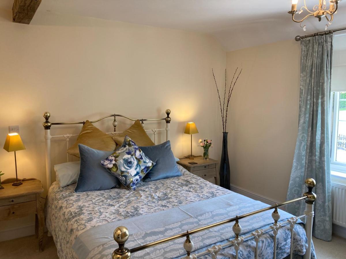 สเลดฟาร์มเลเชอร์ Bed & Breakfast Edington  ภายนอก รูปภาพ