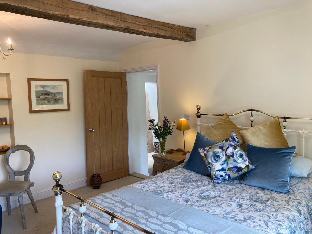 สเลดฟาร์มเลเชอร์ Bed & Breakfast Edington  ภายนอก รูปภาพ