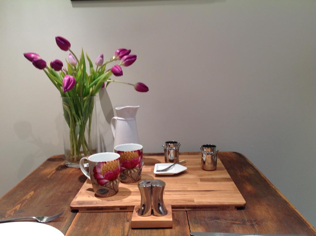 สเลดฟาร์มเลเชอร์ Bed & Breakfast Edington  ภายนอก รูปภาพ