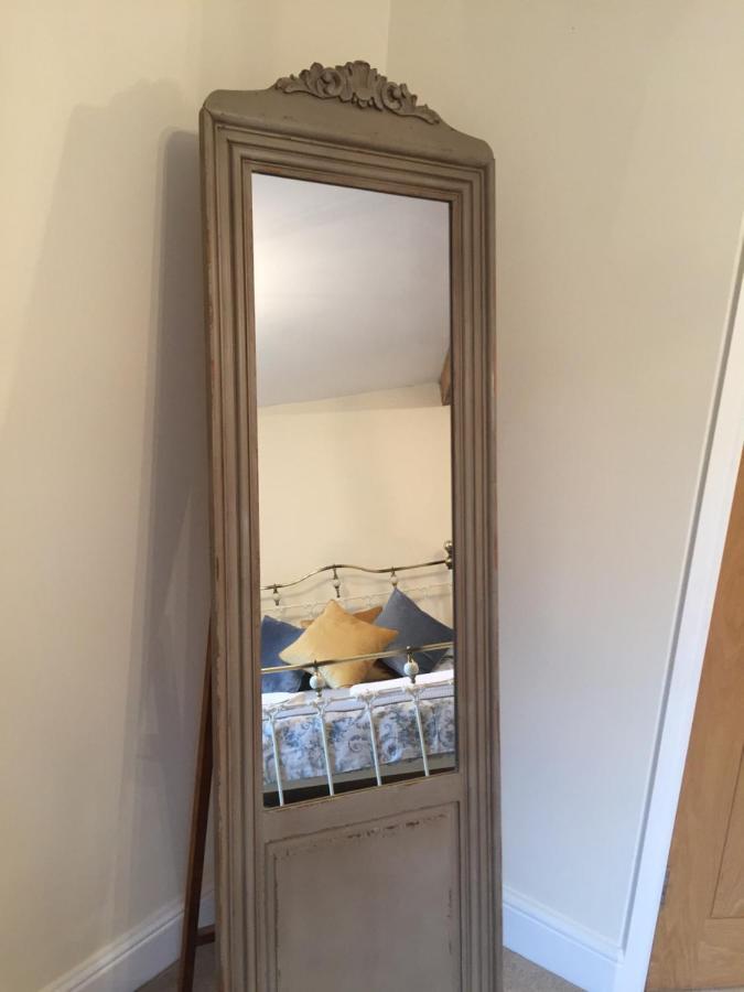 สเลดฟาร์มเลเชอร์ Bed & Breakfast Edington  ภายนอก รูปภาพ