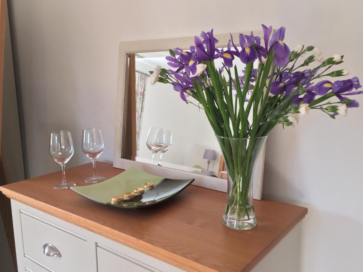 สเลดฟาร์มเลเชอร์ Bed & Breakfast Edington  ภายนอก รูปภาพ