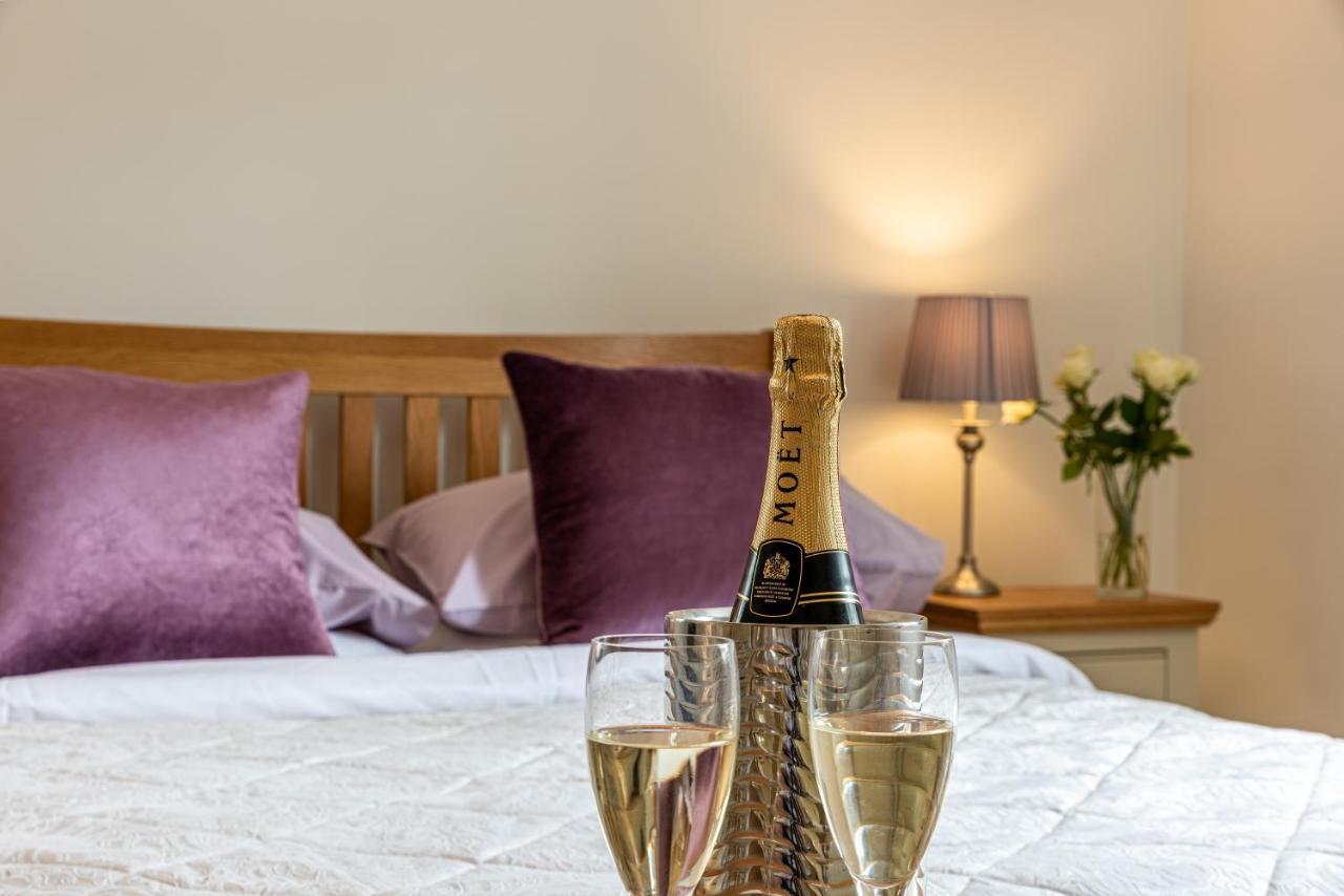 สเลดฟาร์มเลเชอร์ Bed & Breakfast Edington  ภายนอก รูปภาพ