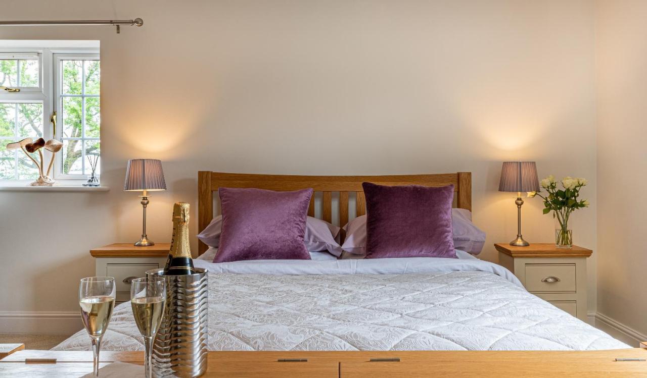 สเลดฟาร์มเลเชอร์ Bed & Breakfast Edington  ภายนอก รูปภาพ